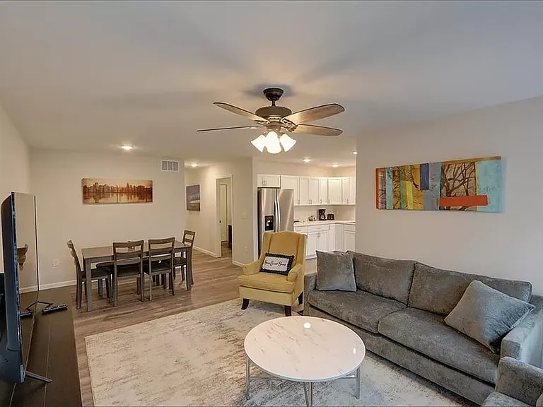 10008 Aspen Ln #2 — Photo 17