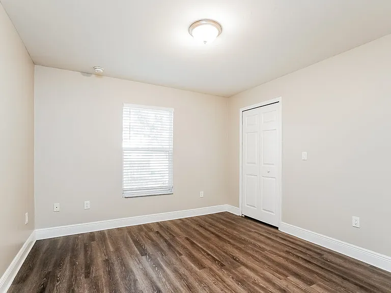 3421 33rd St SW — Photo 9