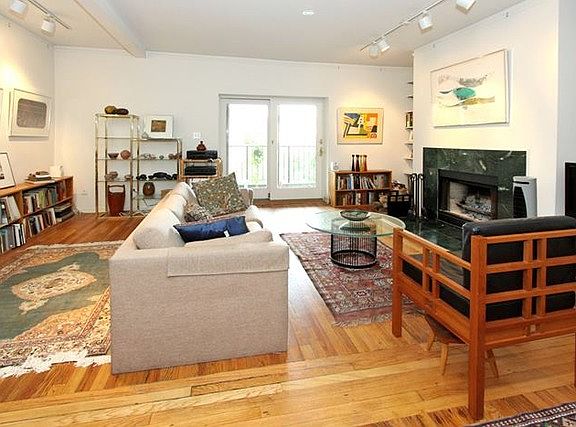 2nd image of 4430 N Clifton Ave #3S