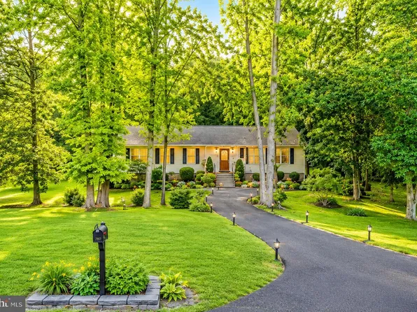 7357 Auburn Mill Rd, Warrenton, VA 20187