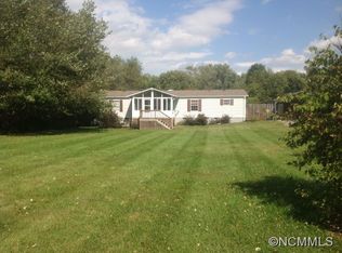 161 Banner Farm Rd, Mills River, NC 28759