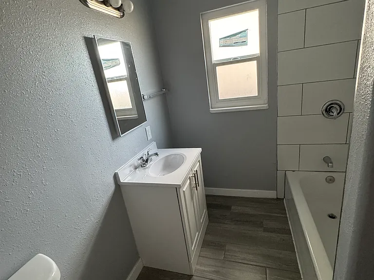 6708 Woodward Ave #D — Photo 10
