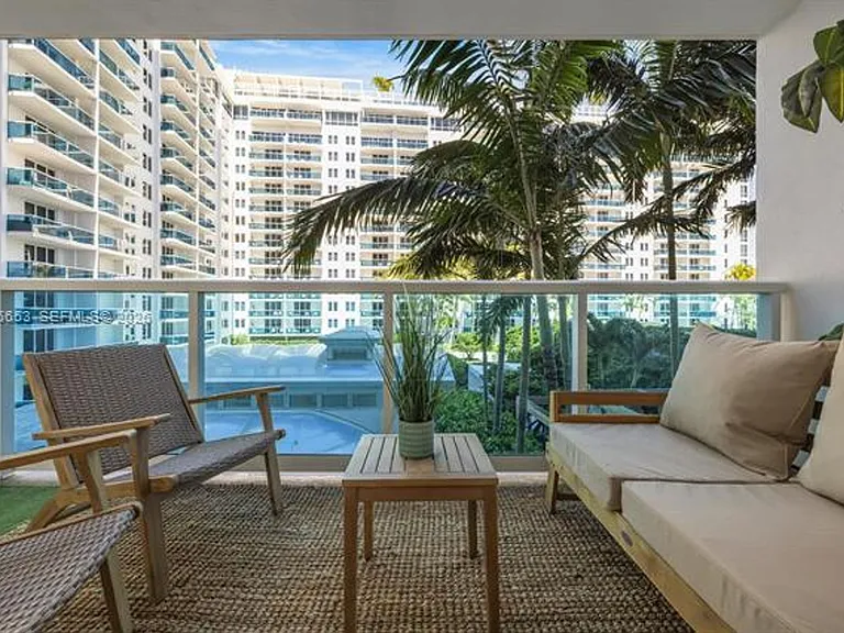 2301 Collins Ave #519 — Photo 42