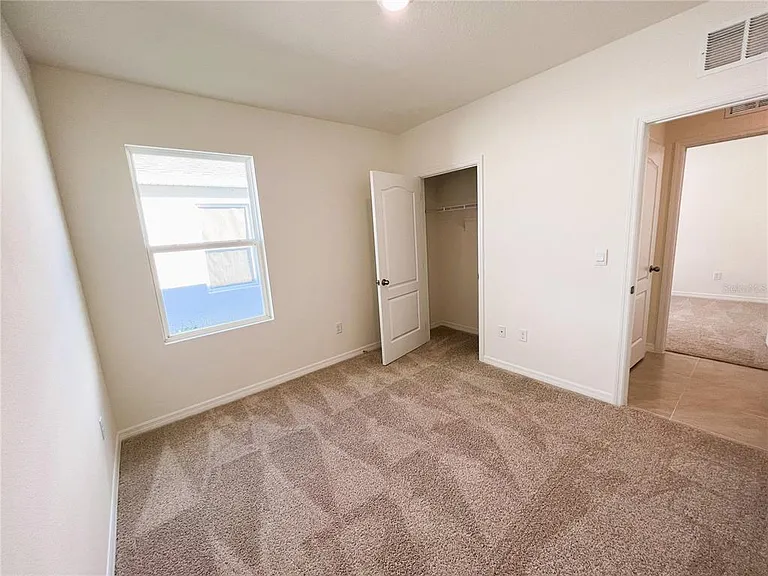 2127 Desert Rose Dr — Photo 17