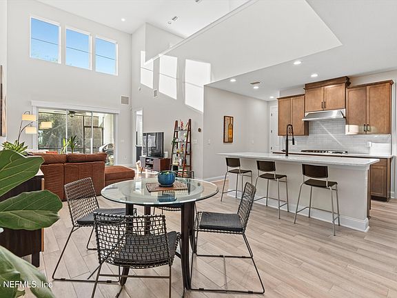 4th image of 11466 NEWTONIAN Boulevard