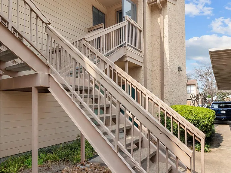 5001 Lamonte Ln #105 — Photo 14
