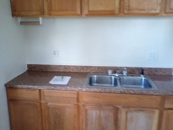 5th image of 91 S 24th St #89