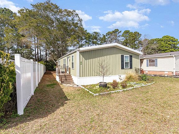 2nd image of 53 Crooked Island Circle