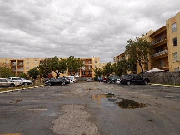 3rd image of 5665 W 20th Ave APT 209