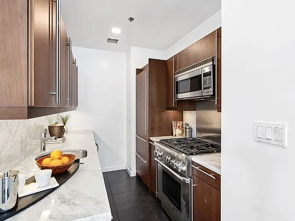 2nd image of 305 2nd Ave APT 330