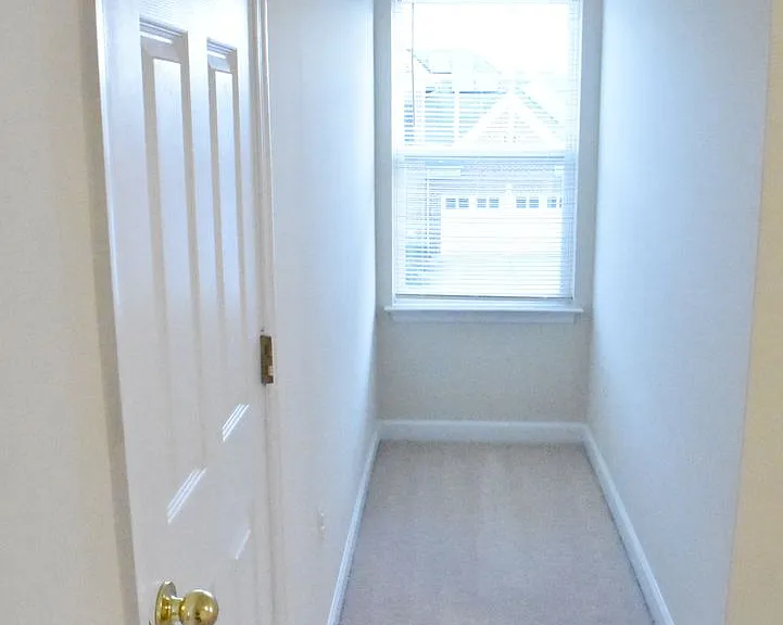 1310 Walker Dr — Photo 30
