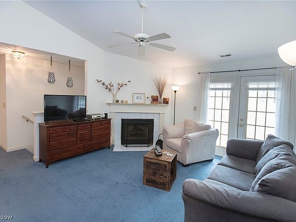 5th image of 22658 Lenox Dr