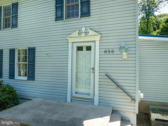 5th image of 658 Jacks Creek Rd
