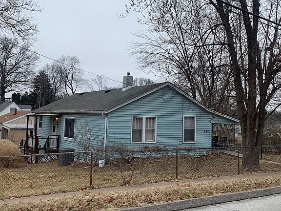 3rd image of 9525 Trescott Ave