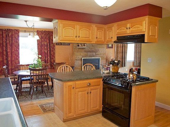 4th image of 1479 Overdale Dr