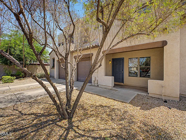 1886 E Don Carlos Ave #173 — Photo 3