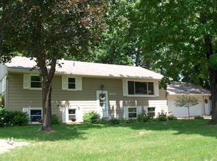 5616 113 1/2 Ave N, Champlin, MN 55316