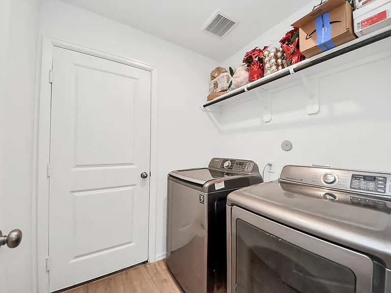 9206 Burnet Fields Dr — Photo 33