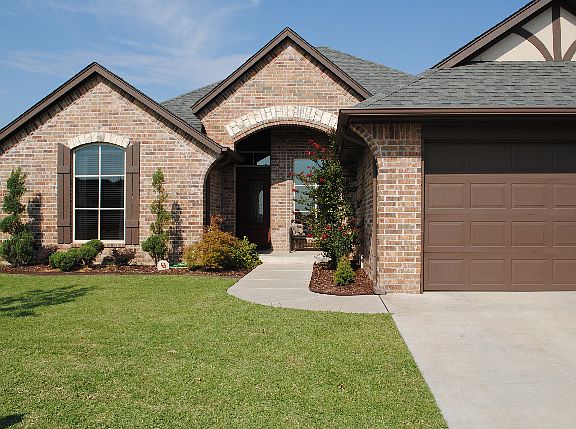 4th image of 17321 Vitoria Dr