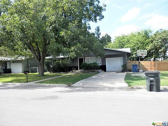 3rd image of 116 Skyview Ave