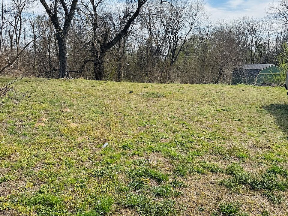 1st image of 5912 W 8th St