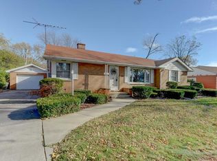 909 N Highland Dr, Chicago Heights, IL 60411