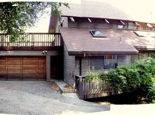 31 Onyx St, Larkspur, CA 94939