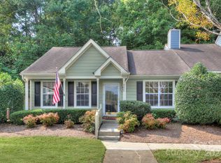 9220 Four Mile Creek Rd, Charlotte, NC 28277