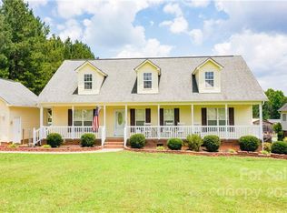 261 Pitts Rd, Catawba, SC 29704