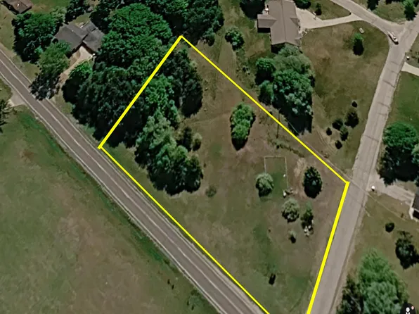 16053 McKinley Rd, Big Rapids, MI 49307