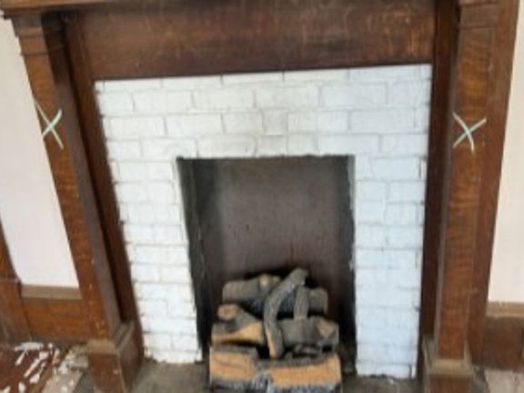 4th image of 610 Armstrong St