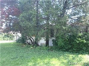 2nd image of 13140 Pembroke Ave
