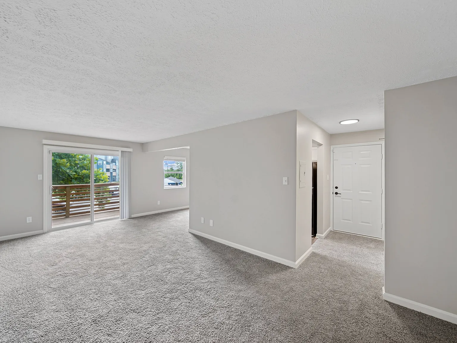 M Club Apartments — Photo 3