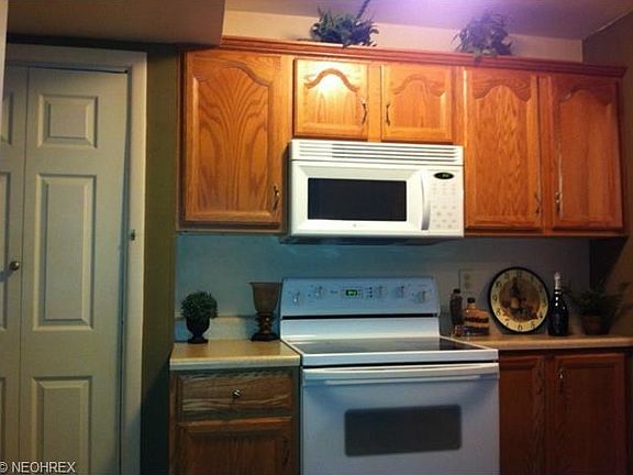 4th image of 232 Woodbine Ave SE