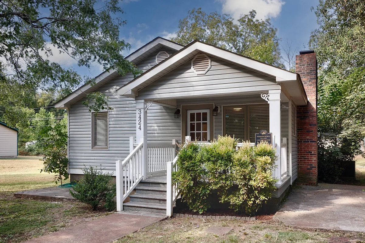 3424 Clopton St SW — Photo 1