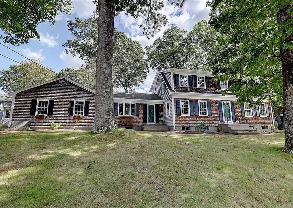 1st image of 20 Thompson Hill Dr