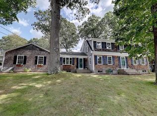 20 Thompson Hill Dr, Cumberland, RI 02864
