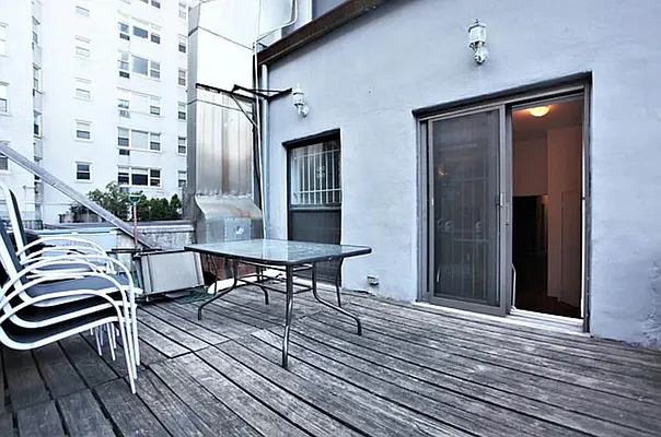 Rented by Metropolitan Property Group | media 11