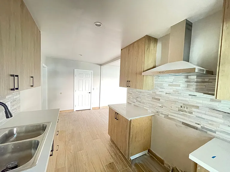 9949 Pinewood Ave — Photo 6