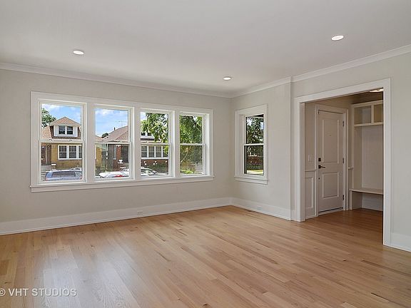 2nd image of 5540 W Berenice Ave