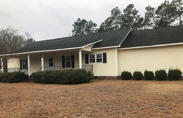 385 Broughton Ave, Barnwell, SC 29812 | Zillow