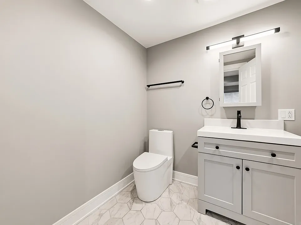 27W174 Cooley Ave #1