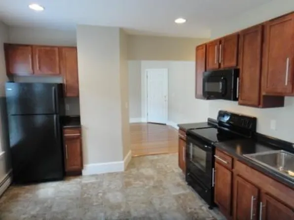 33 State St #2, Lowell, MA 01852