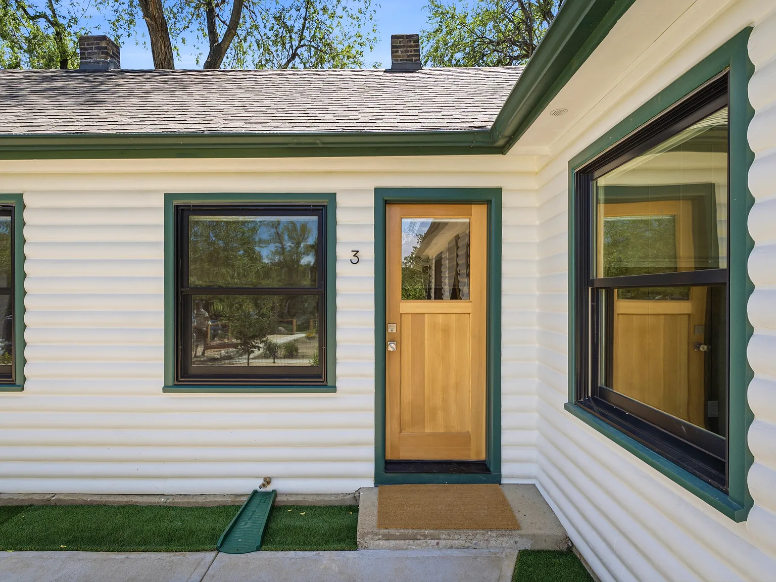 1 bed, 400 sqft, $2,075 — Photo 2