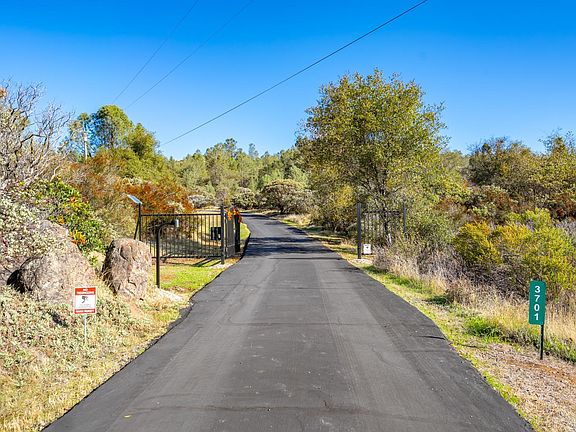 2nd image of 3701 Homestead Road