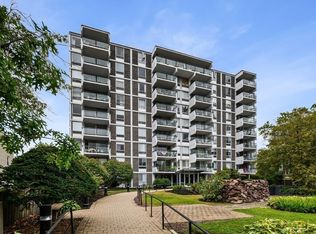 60 Babcock St APT 65, Brookline, MA 02446