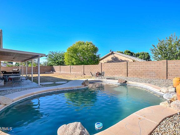 2nd image of 8760 W Lone Cactus Dr