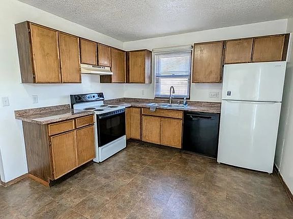 3rd image of 1207 E Scott Ave #1207
