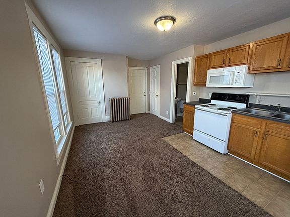 3rd image of 130 W Creighton Ave APT 2C
