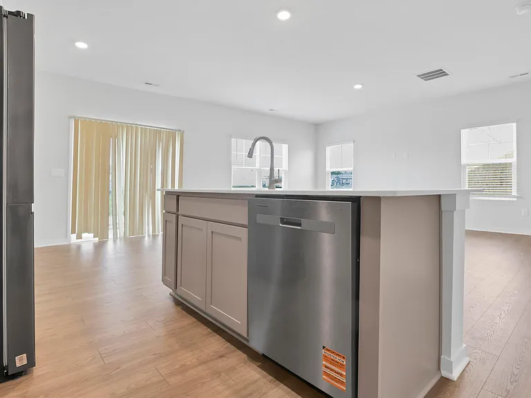 6302 Marinelli Dr N — Photo 17